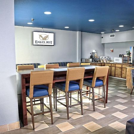 Eagles Nest Inn Statesboro Bagian luar foto