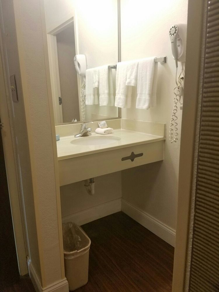 Eagles Nest Inn Statesboro Bagian luar foto