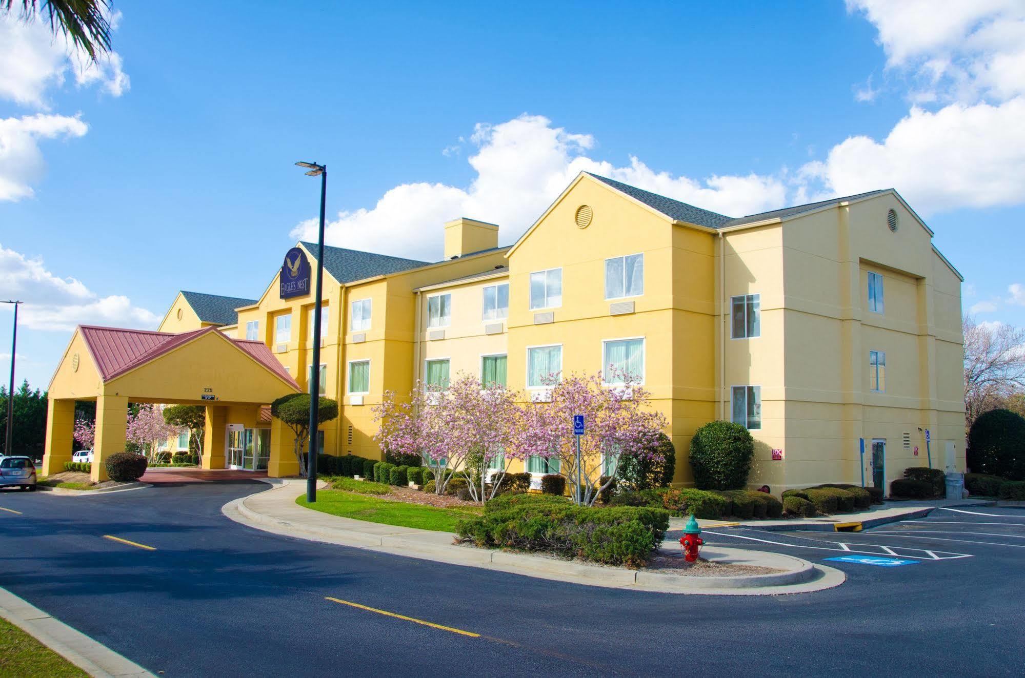Eagles Nest Inn Statesboro Bagian luar foto