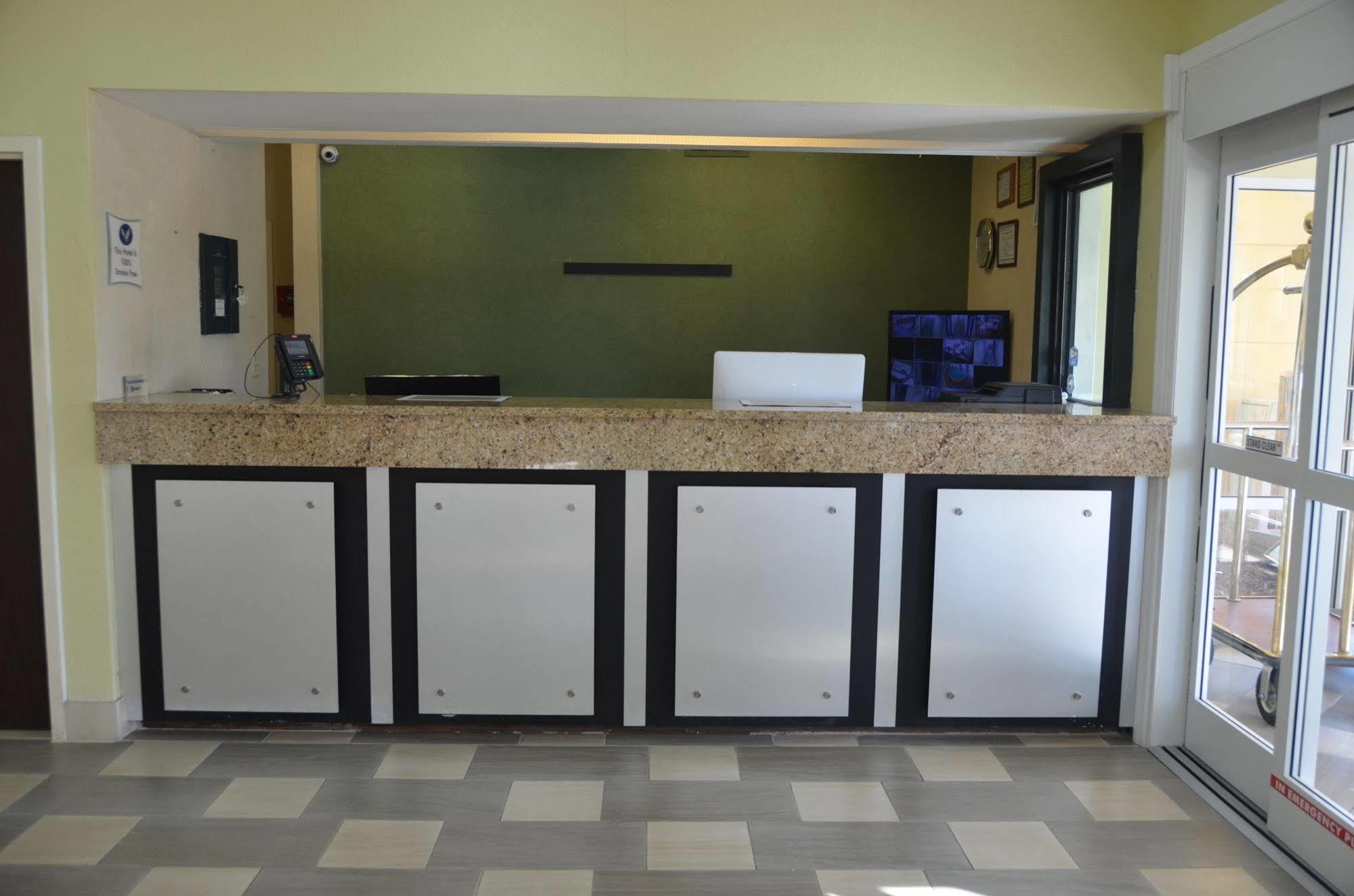 Eagles Nest Inn Statesboro Bagian luar foto
