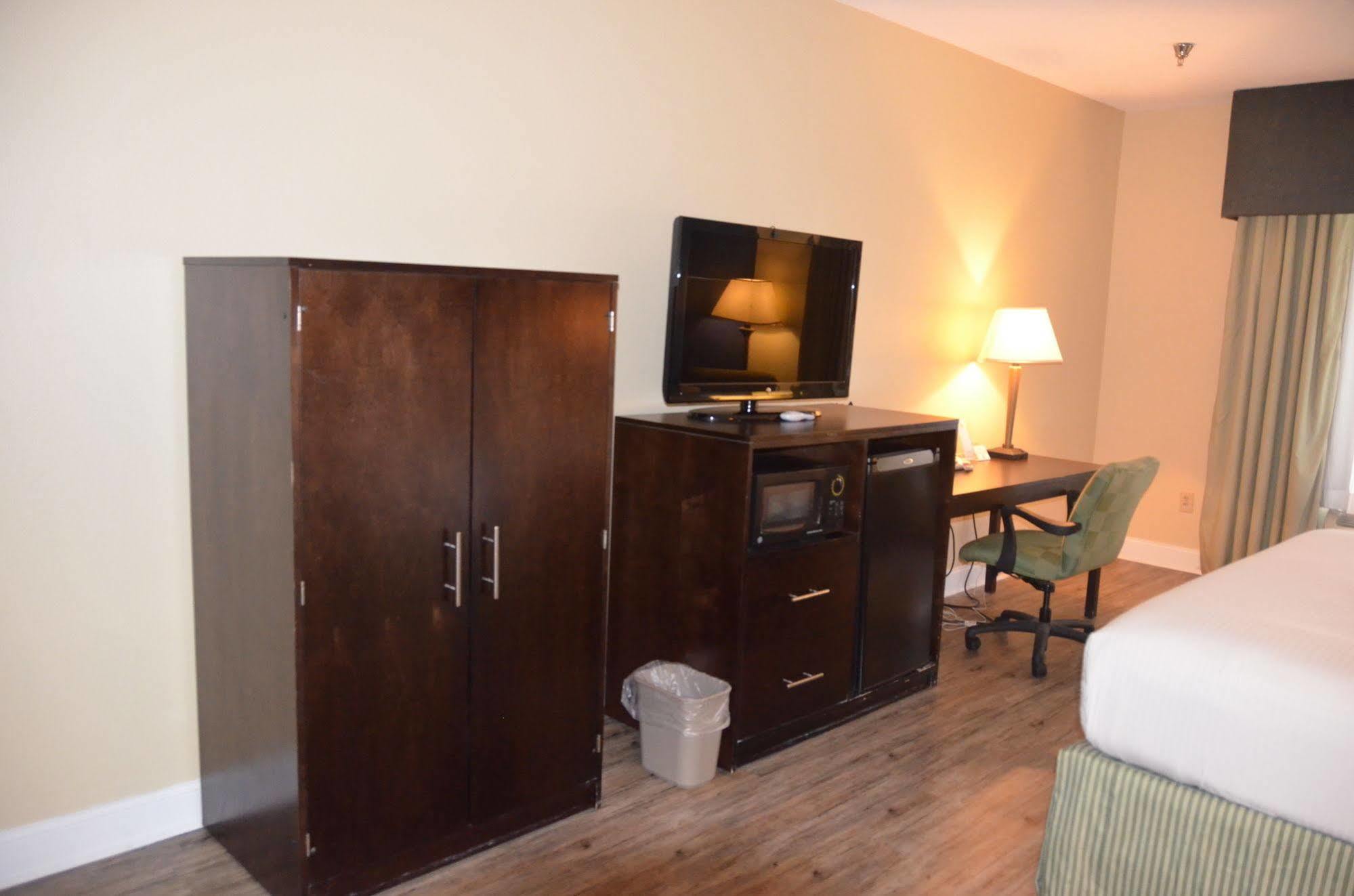Eagles Nest Inn Statesboro Bagian luar foto