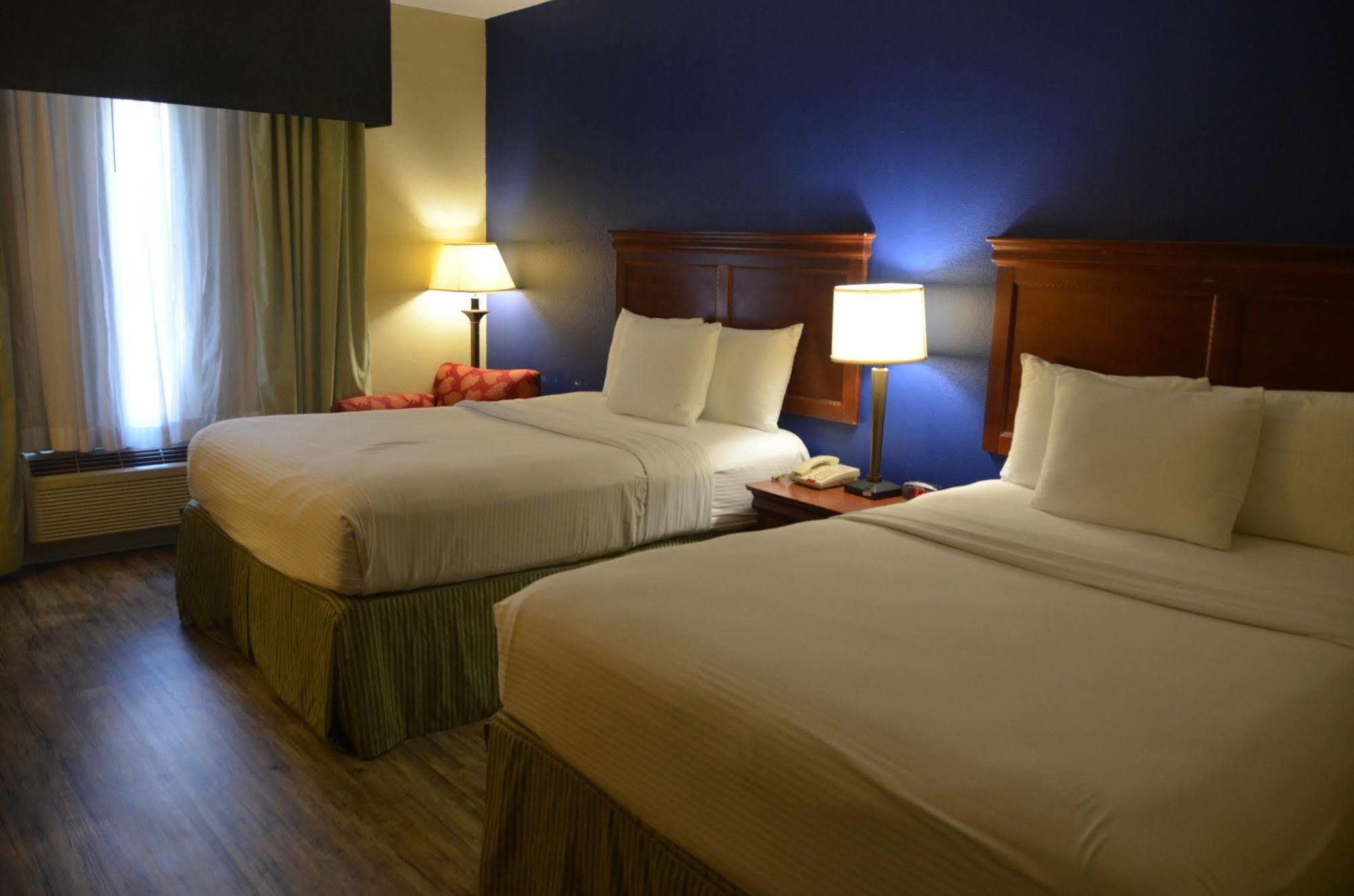 Eagles Nest Inn Statesboro Bagian luar foto